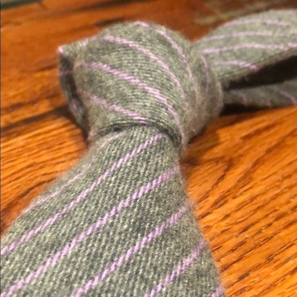 Cashmere & silk Italian tie: 3 1/2 inches, clean - Picture 7 of 7